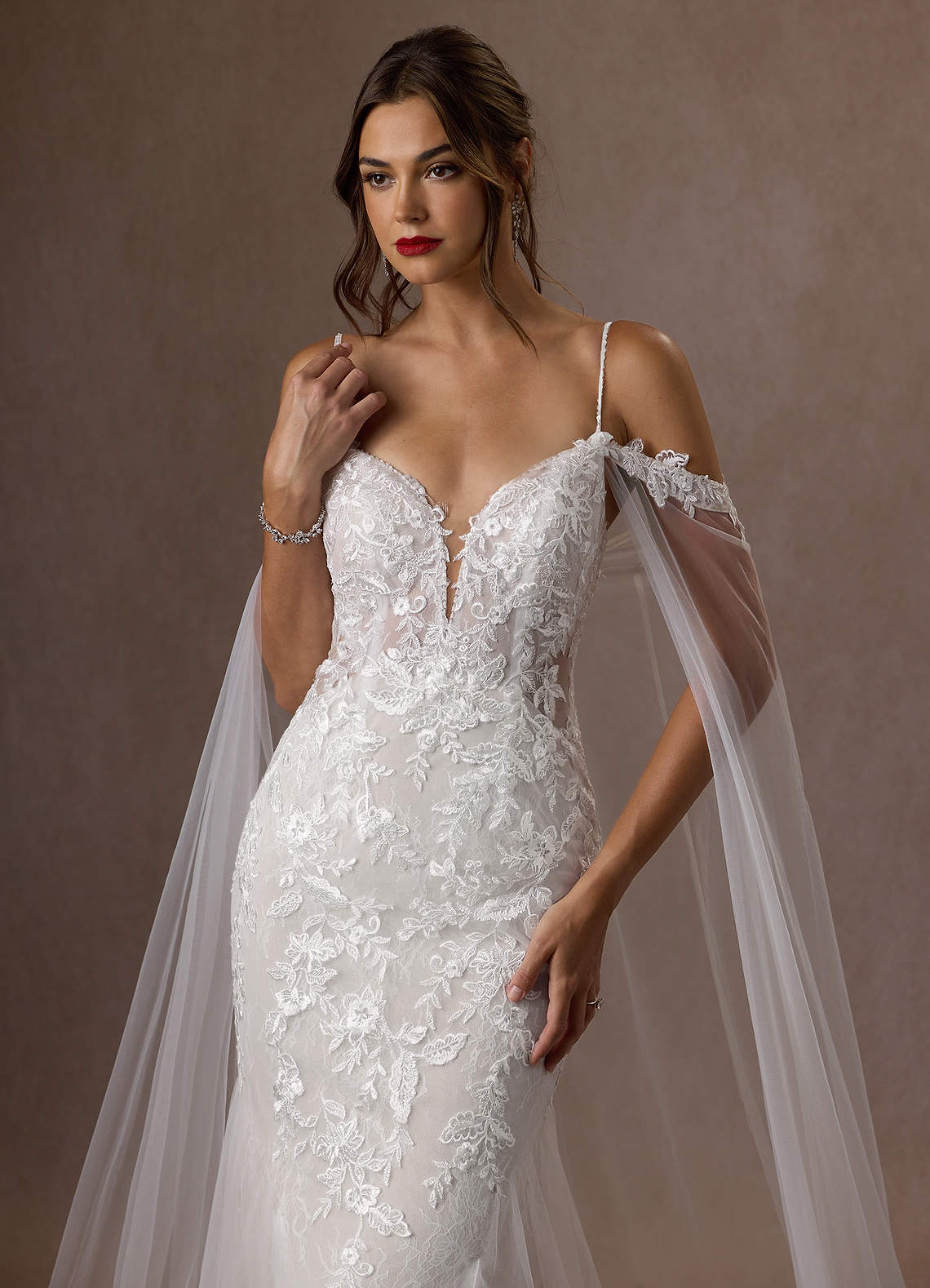 Diamond White Mermaid V-Neck Sequins Tulle Dress