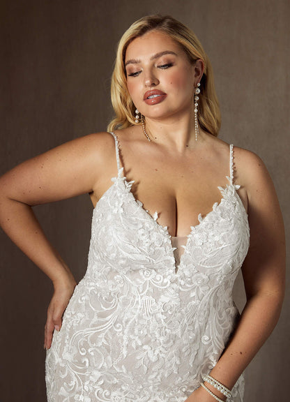 Diamond White Mermaid V-Neck Sequins Tulle Dress