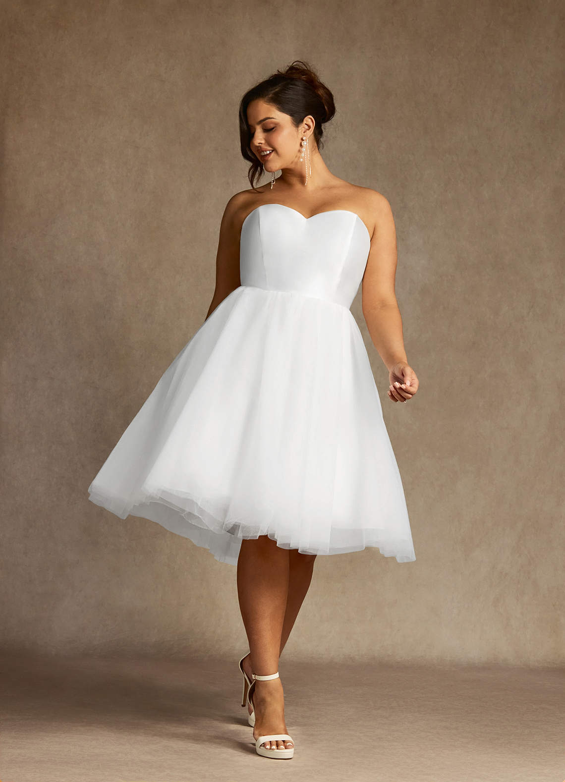 Diamond White A-Line Sweetheart Neckline Tulle Dress