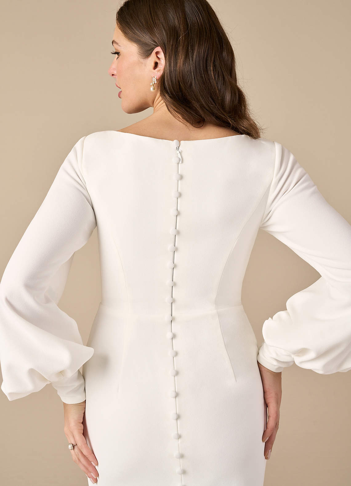 Diamond White Sheath Square Neckline Stretch Crepe Dress