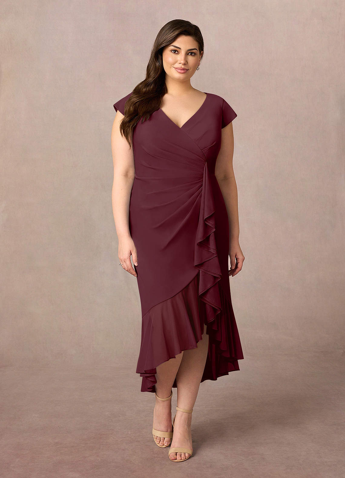 Cabernet Sheath V-Neck Pleated Mesh Dress