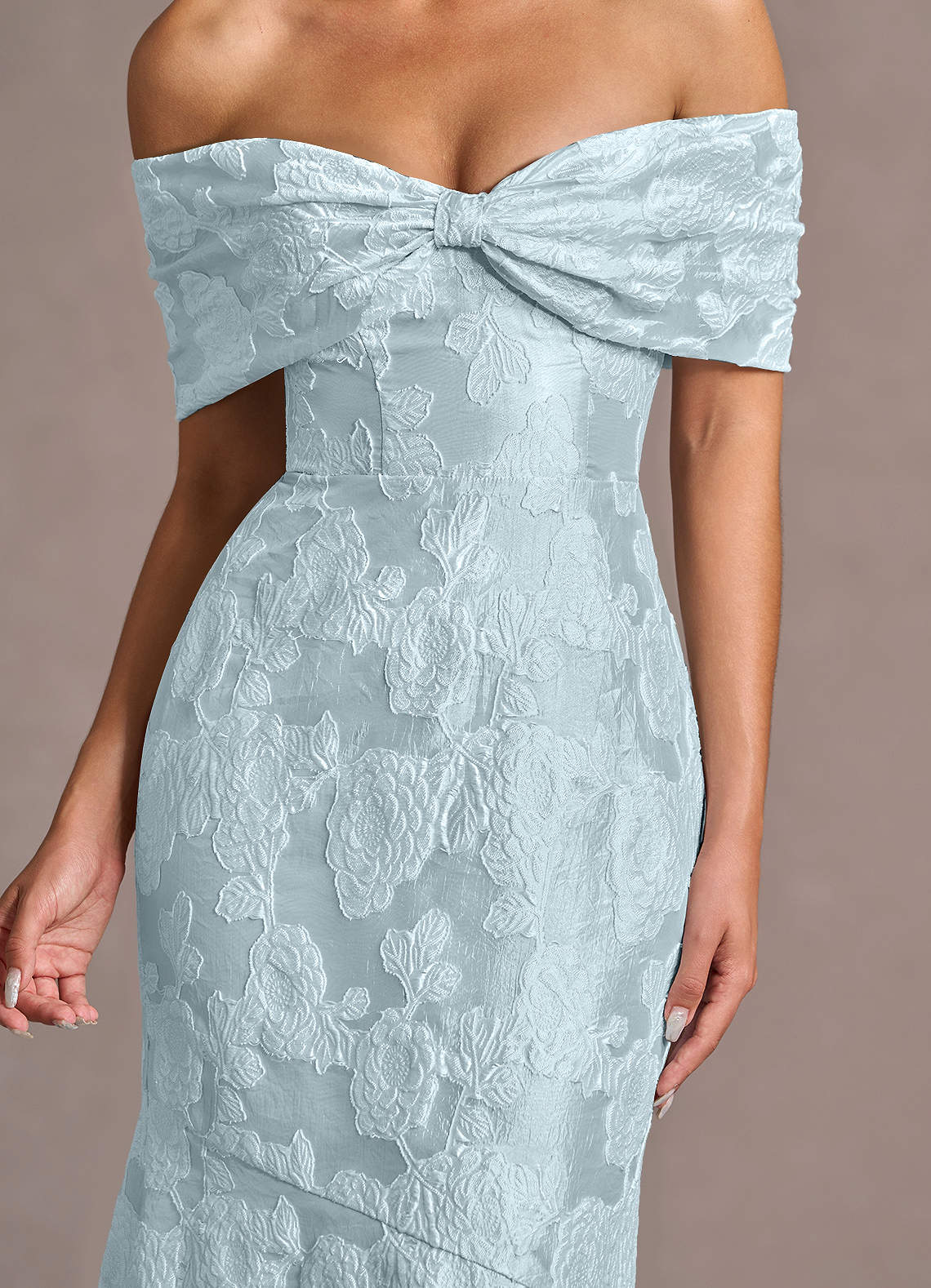 Valoria? Pale Blue Maxi Dress