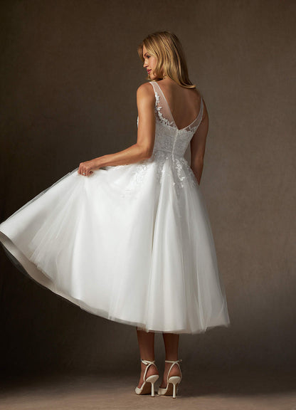 Diamond White A-Line V-Neck lace Satin Dress